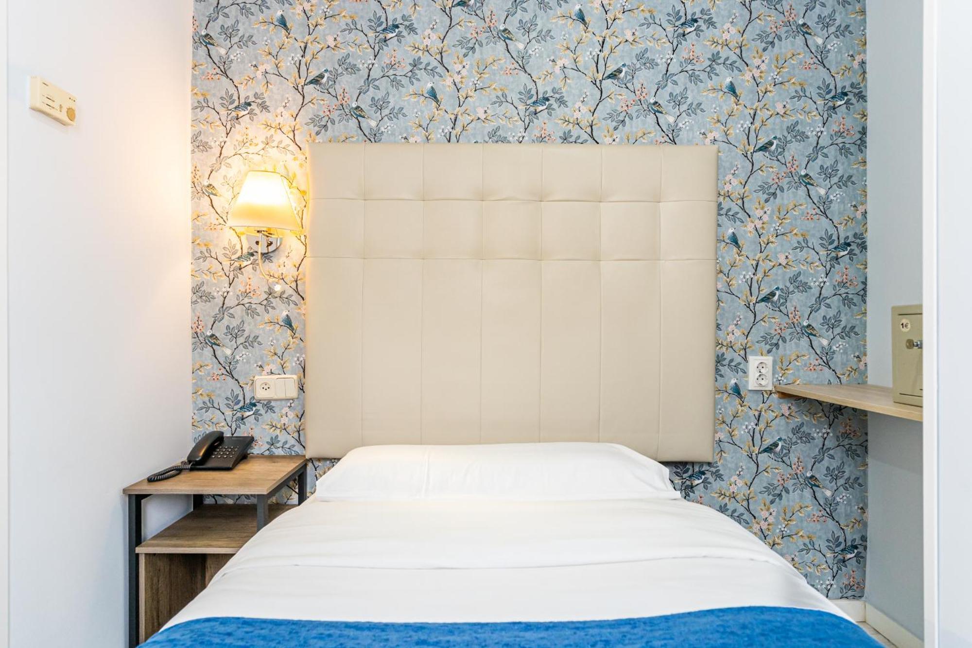Hotel Mexico Madrid Bagian luar foto